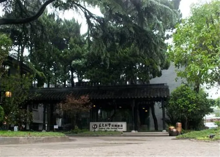 Shanghai Jiading Villa Garden Hotel