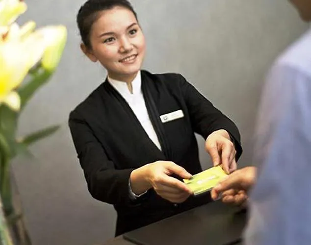 Ji Hotel Shanghai Zhou Pu
