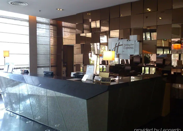 Holiday Inn Express Meilong Shanghai