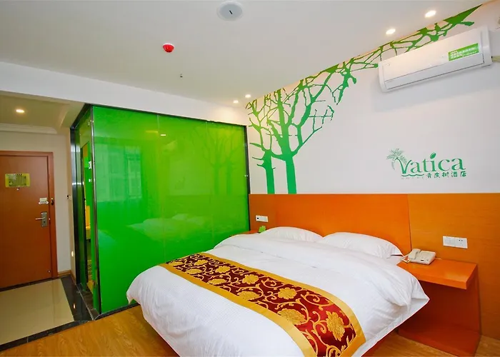 Vatica Shanghai Pudong New District Dishuilake Hotel