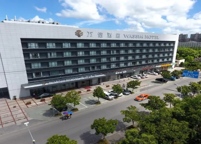 Shanghai Zhoupu Wanxin Hotel