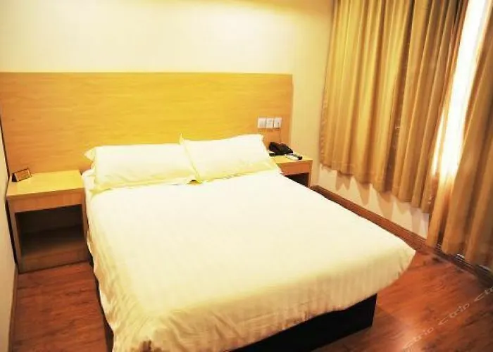 Yijiaren Hotel