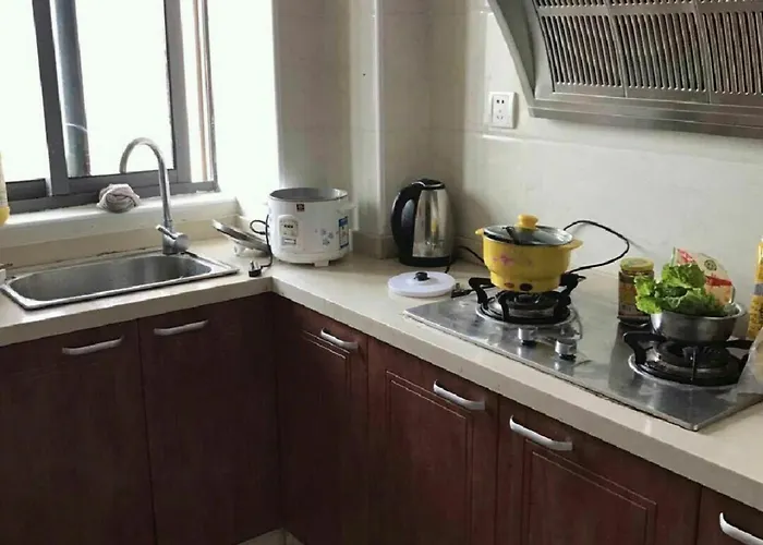 Shanghai Yuelai Guest House