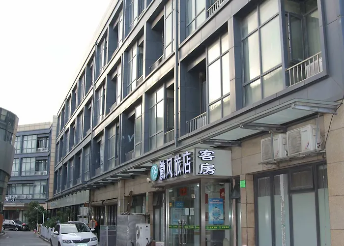 Huifeng Inn