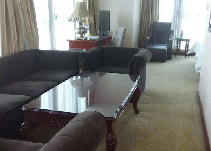 Vienna Hotel Hongqiao Airport Wanda Plaza