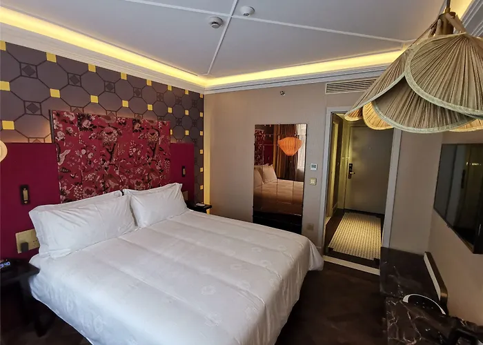 Jinjiang Metropolo Shanghai Xintiandi Hotel