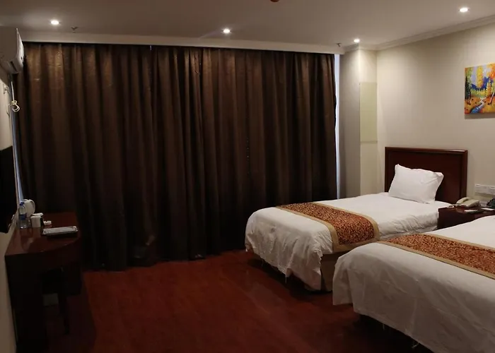Greentree Alliance Shanghai West Shuichan Road Hotel
