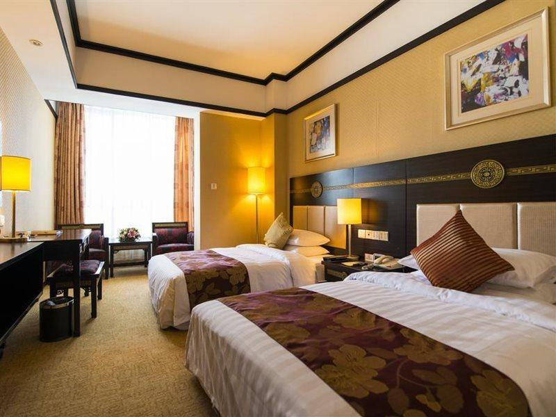 Hotel Days Hongkou Forture 4*