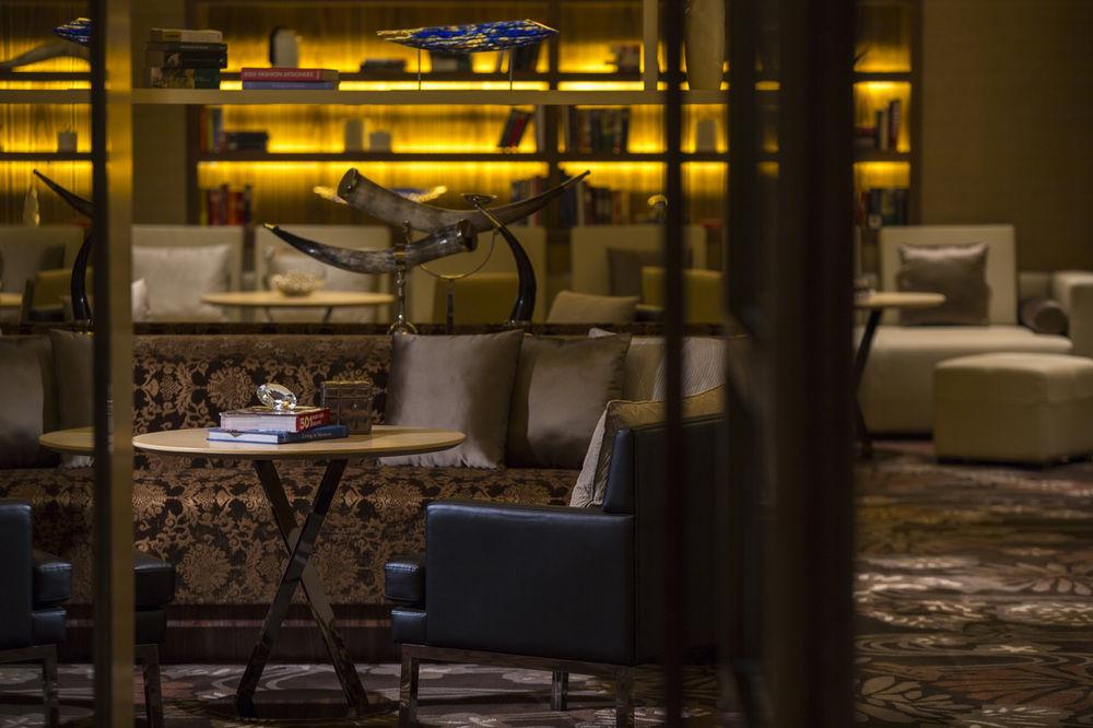 Renaissance Caohejing Hotel 5*