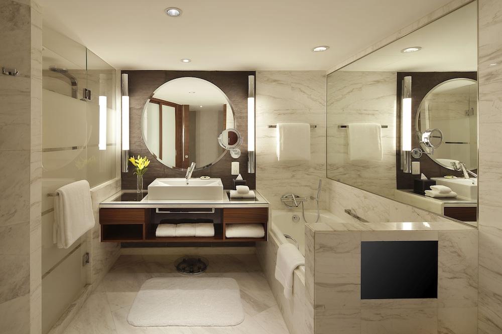 Hotel Intercontinental Pudong By Ihg 5*