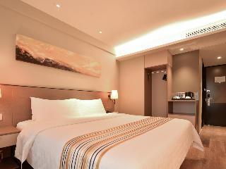 Hotel Plus Xujiahui Branch 3*