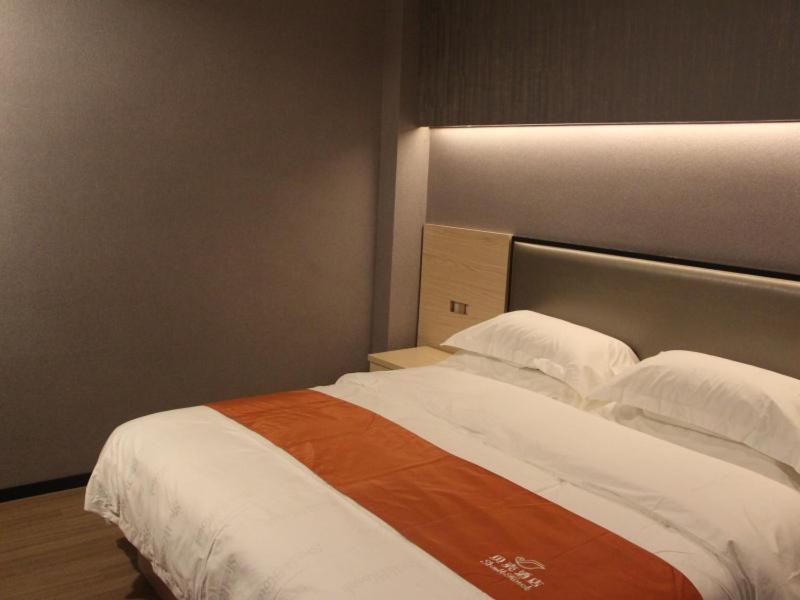 Hotel Shell Chedun Yingshi Yingshi Road Shanghai