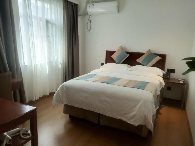 Greentree Zhongshan Hutai Hotel