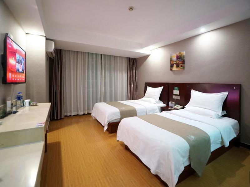Hotel Greentree Baoshan Yanghang Shuichan Road