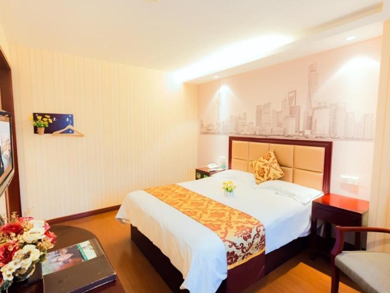 Greentree Inn Shanghai Caoan Road Textile Express Hotel