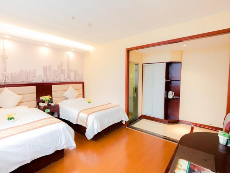 Greentree Inn Shanghai Caoan Road Textile Express Hotel 3*