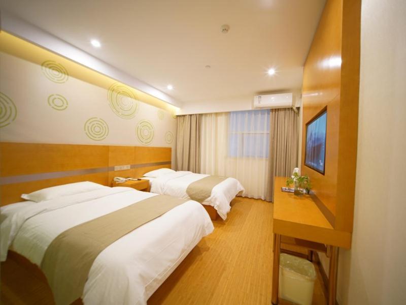 Greentree Shanghaibaoshan District Tieshan Road Youyi Road