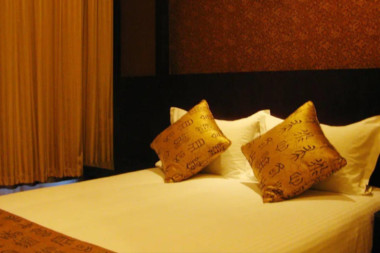 Baolong Homelike - Zhongshan Branch 2* Shanghai