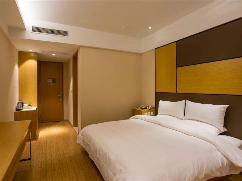 Otel Ji Hongqiao Jinhui Road 4*