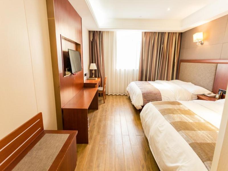 Greentree Alliance Disneyland North Gate Hotel 3*