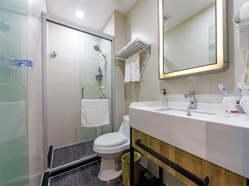 Hanting Zhizaoju Road Branch Hotel 2*