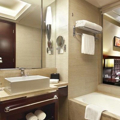 Khách sạn The Qube -close To Pudong International Airport And Disney Land