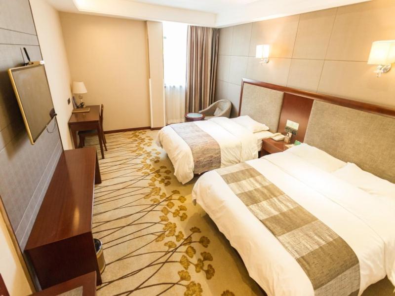 Greentree Alliance Disneyland North Gate 3* Shanghai