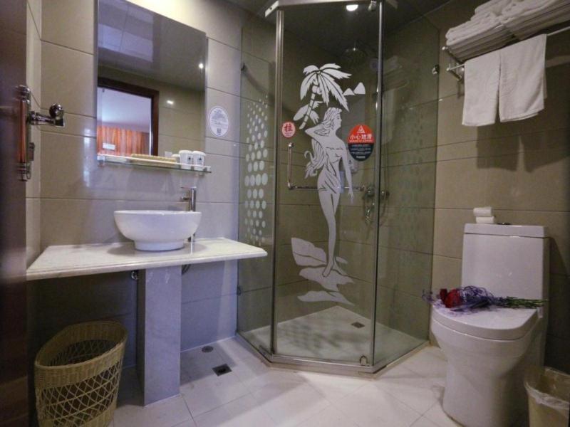 Greentree Pudong Airport Huaxia East Road Railway Station Shell 3*