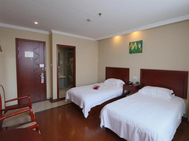 Khách sạn Greentree Pudong Airport Huaxia East Road Railway Station Shell 3*