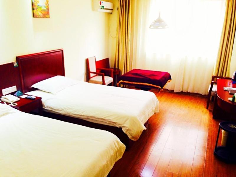 Hotel Greentree Chedun Film Park Songmin Road Express 3*