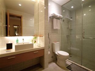 Hotel Expo Century Park Hotel & Suites