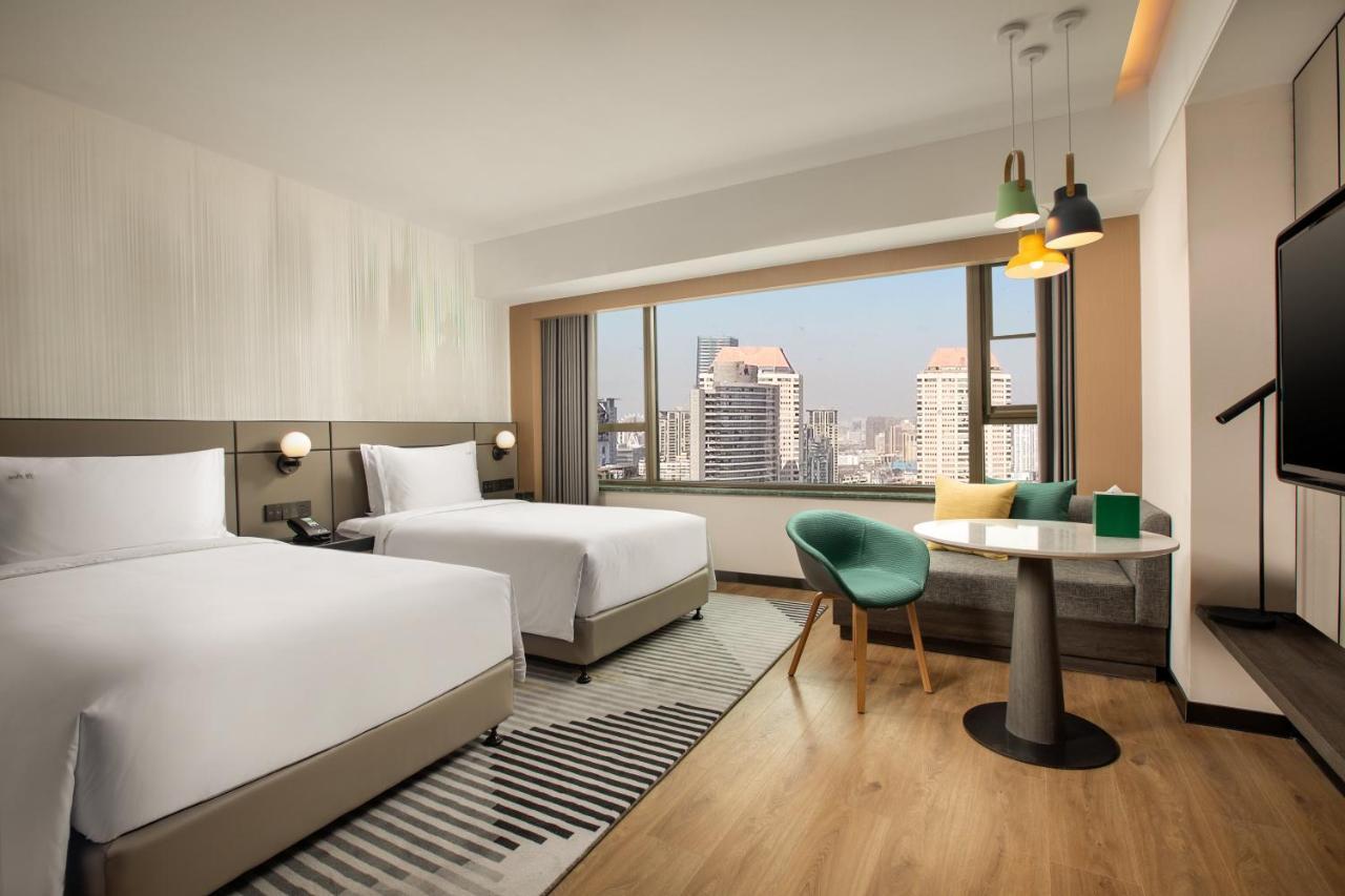 Nanjing Road By Ihg Shanghai