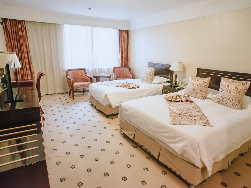 Charms Hotel 3*