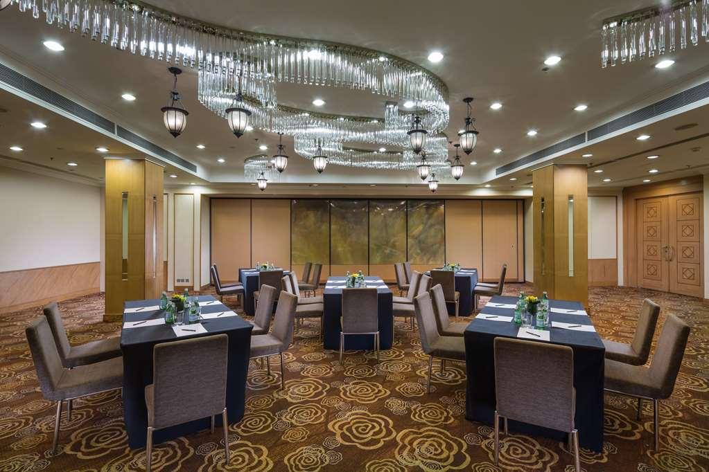 The Kunlun Jing An 5*