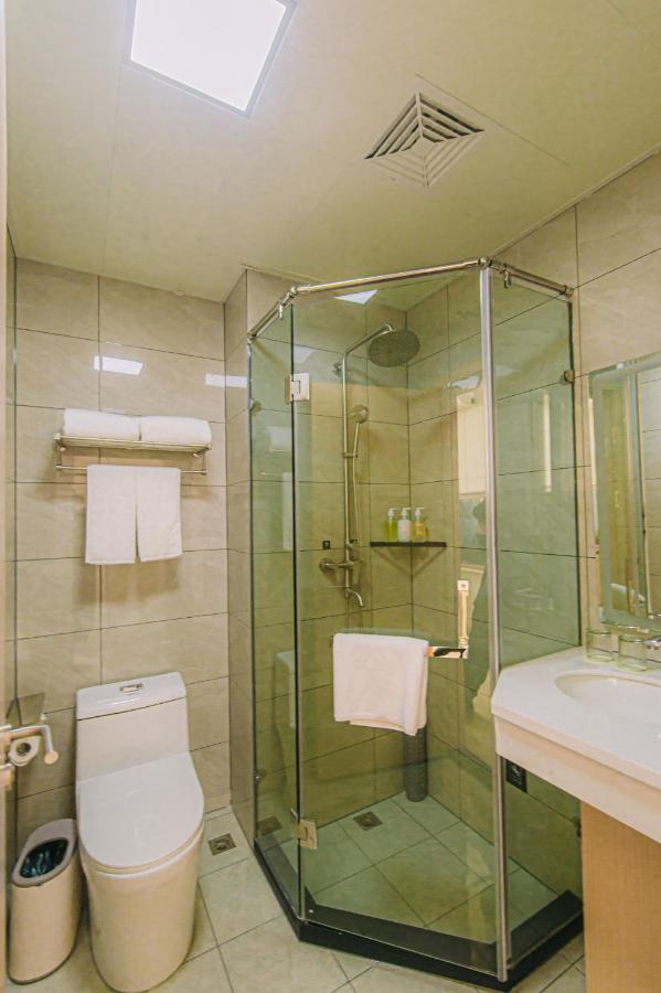 Hotel Joyful Yard Hotel-free Shuttle Bus To Pudong Airport And Disneyland