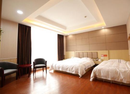 Shell Qingpu District National Convention And Exhibition Center Xinfeng Middle Road 2* Shanghai