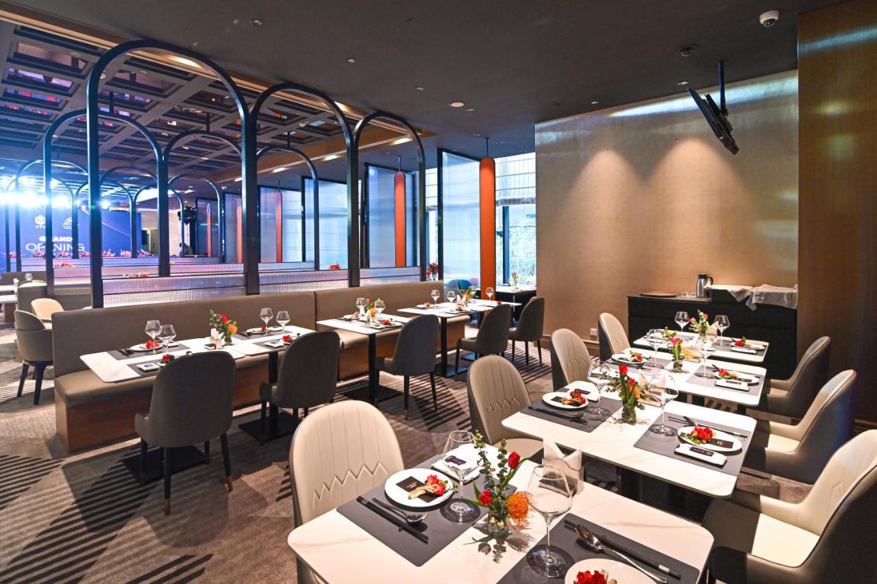 Evergreen Laurel Hotel,