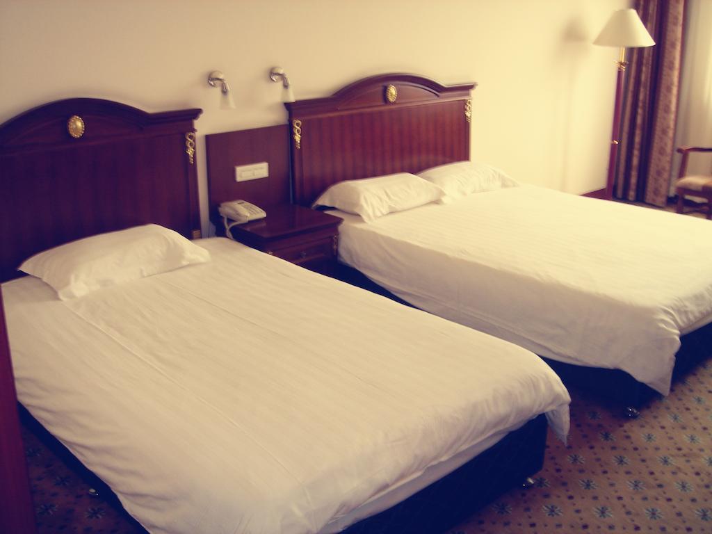 Jingyuan Hotel 3*