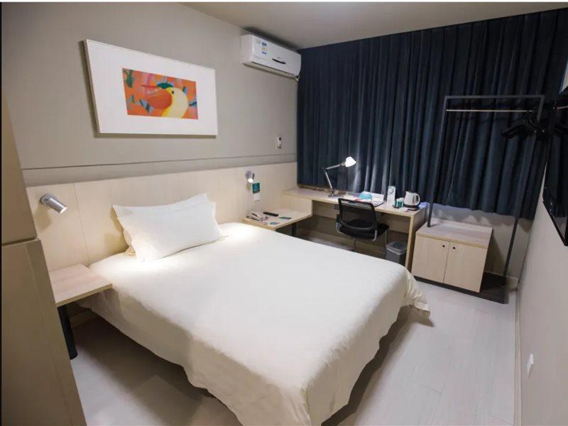 Hotel Jinjiang Caohejing Xingzhong Road Railway Station