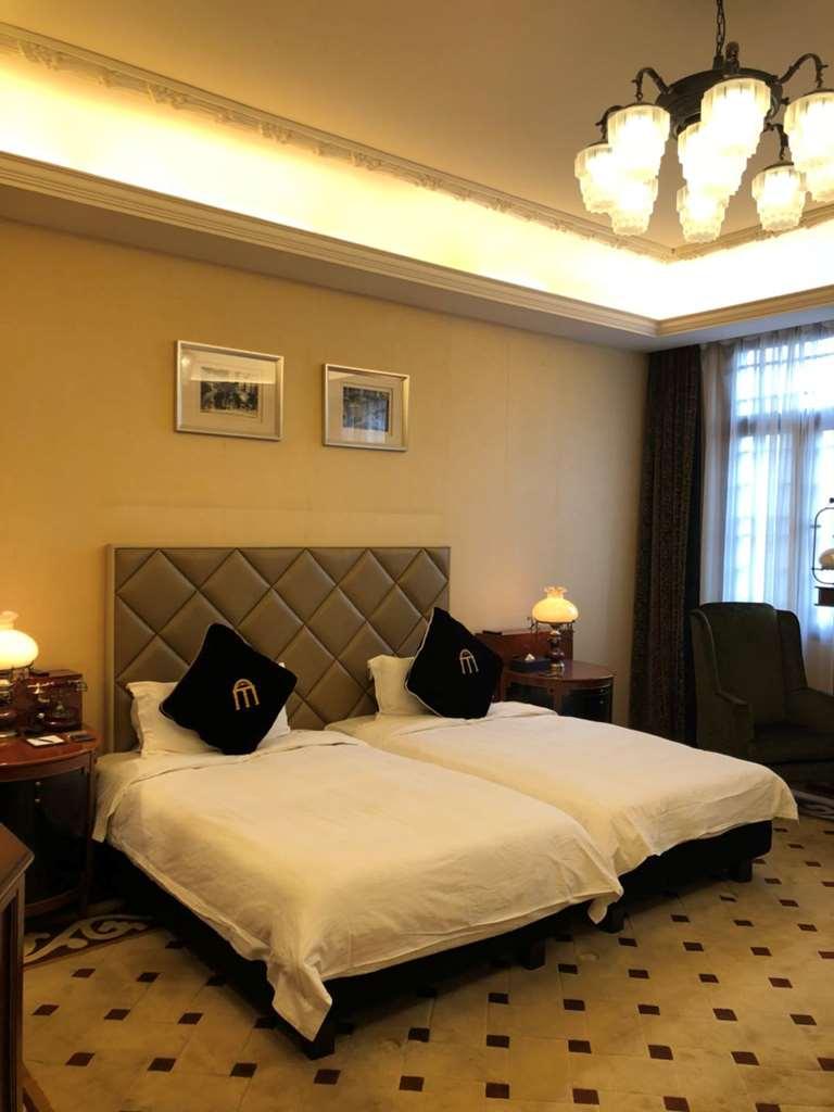 Mansion 5*