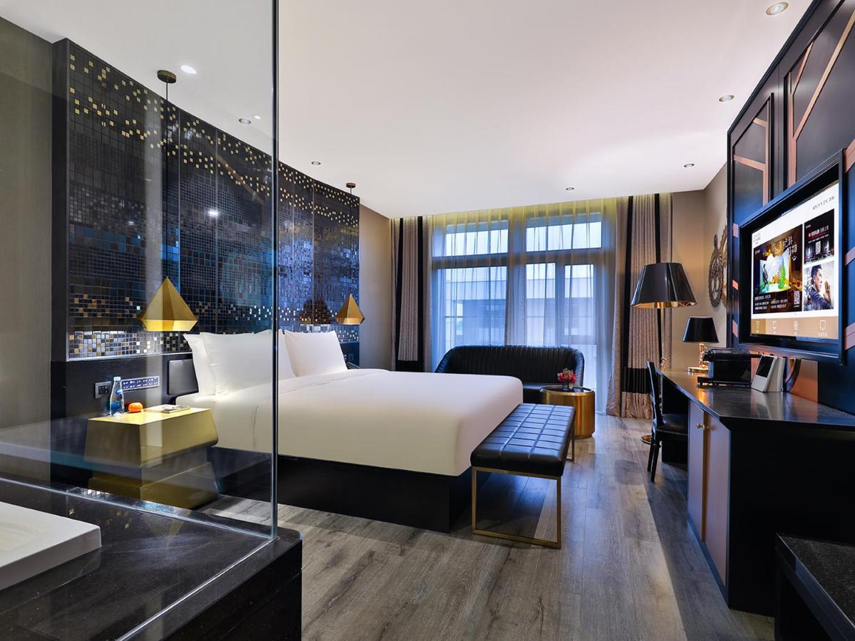 Khách sạn Orange Crystal 4*