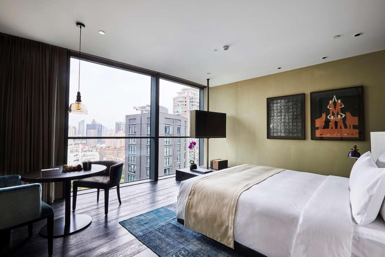 Otel The Middle House 5*