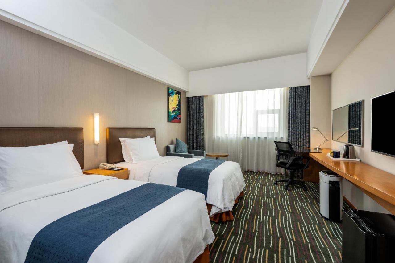Holiday Express New Jinqiao By Ihg Hotel Shanghai