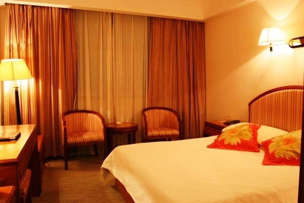 Jingyue Hotel 3*