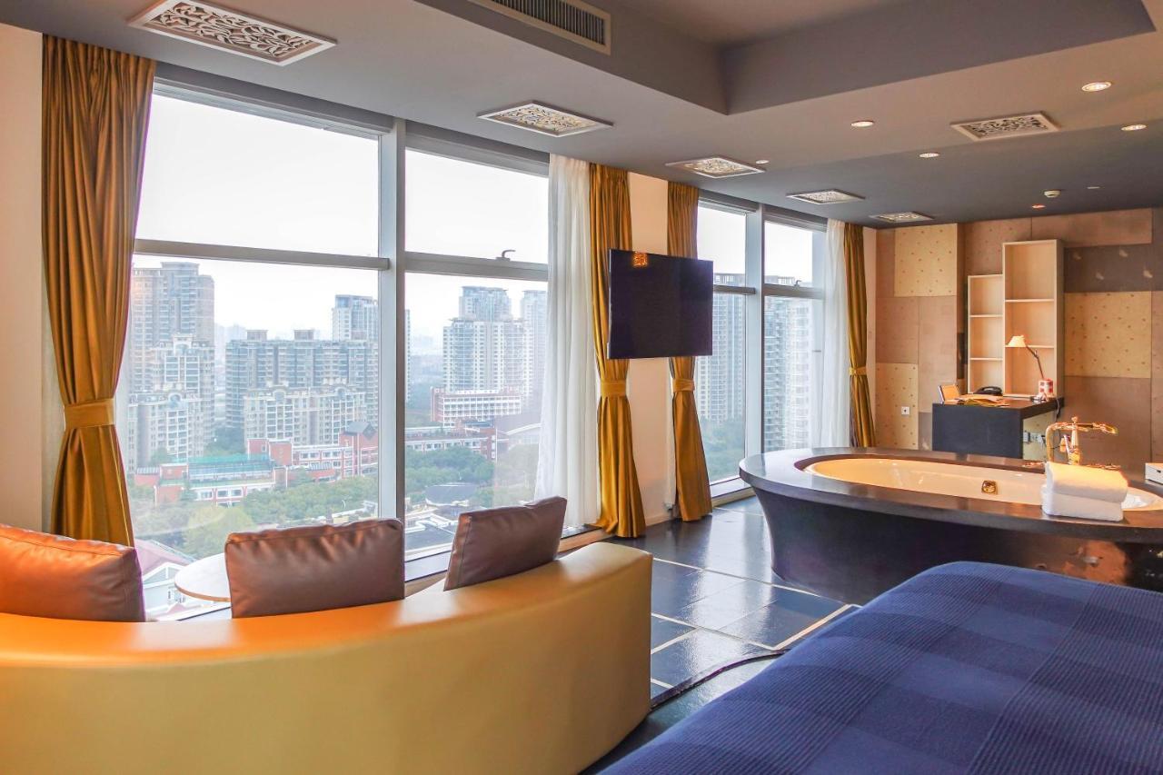 Otel Grand Mercure Century Park 5*