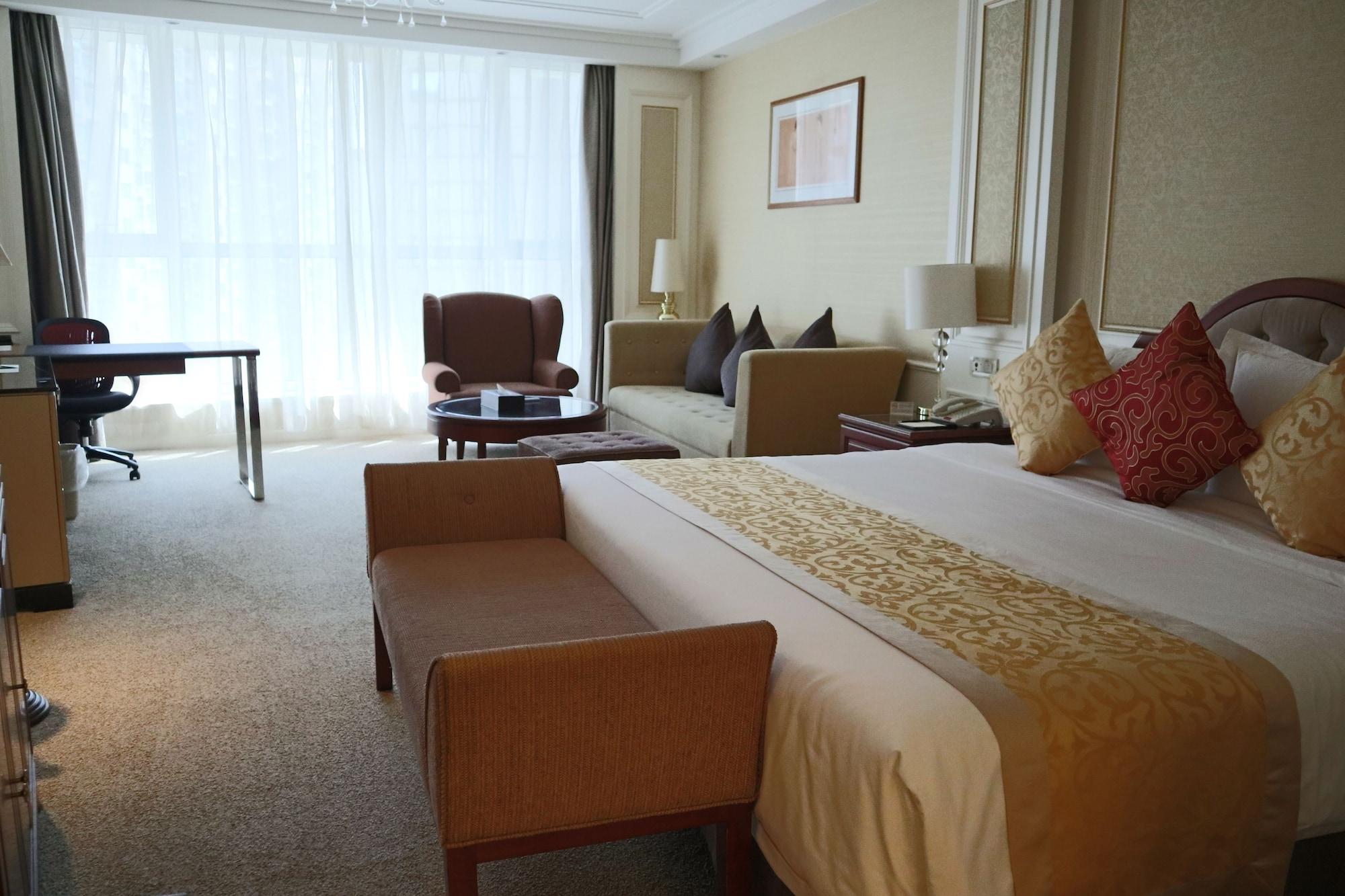 - Nanjing Road Hotel