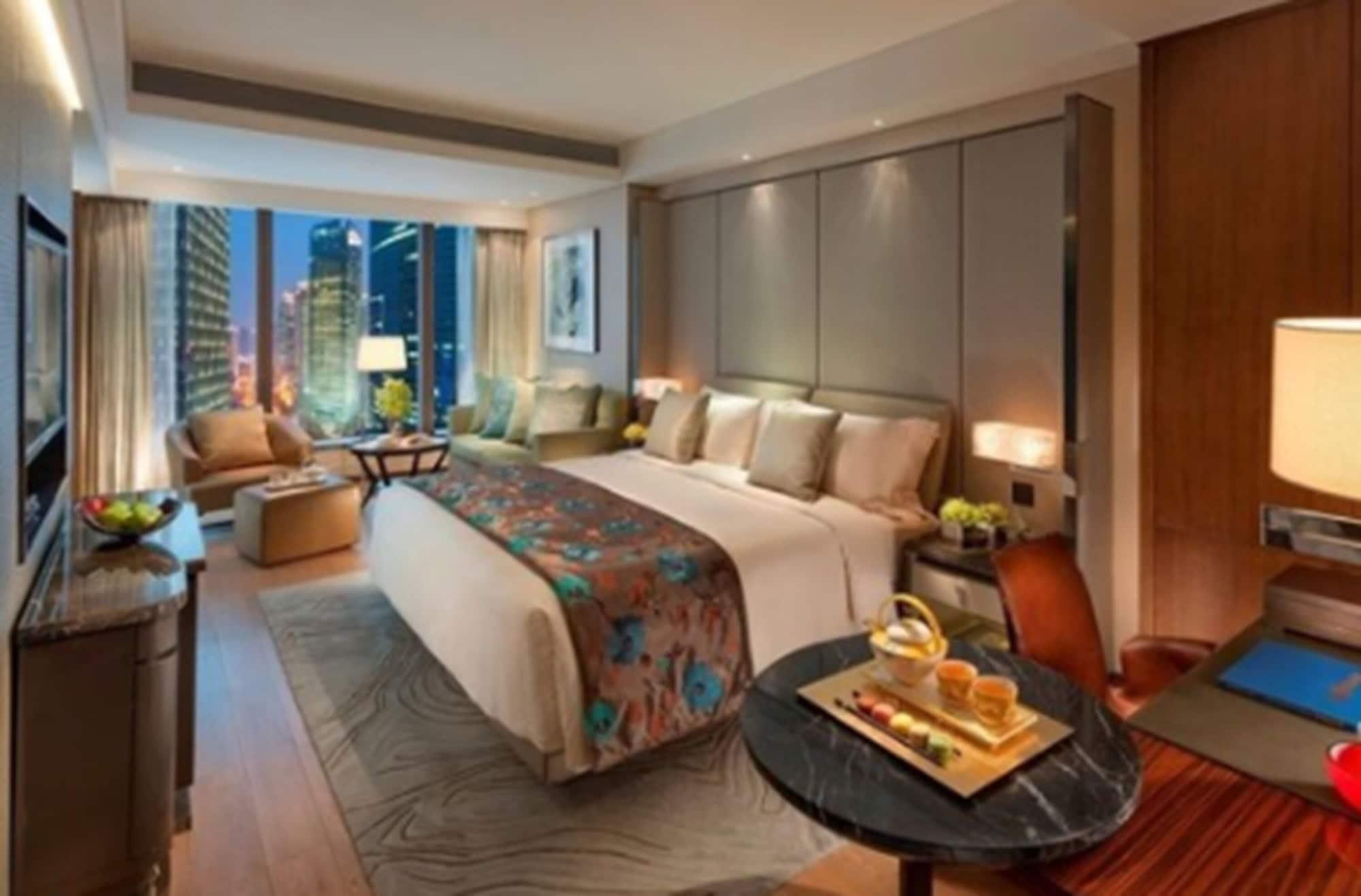 Mandarin Oriental Pudong, Hotel 5*