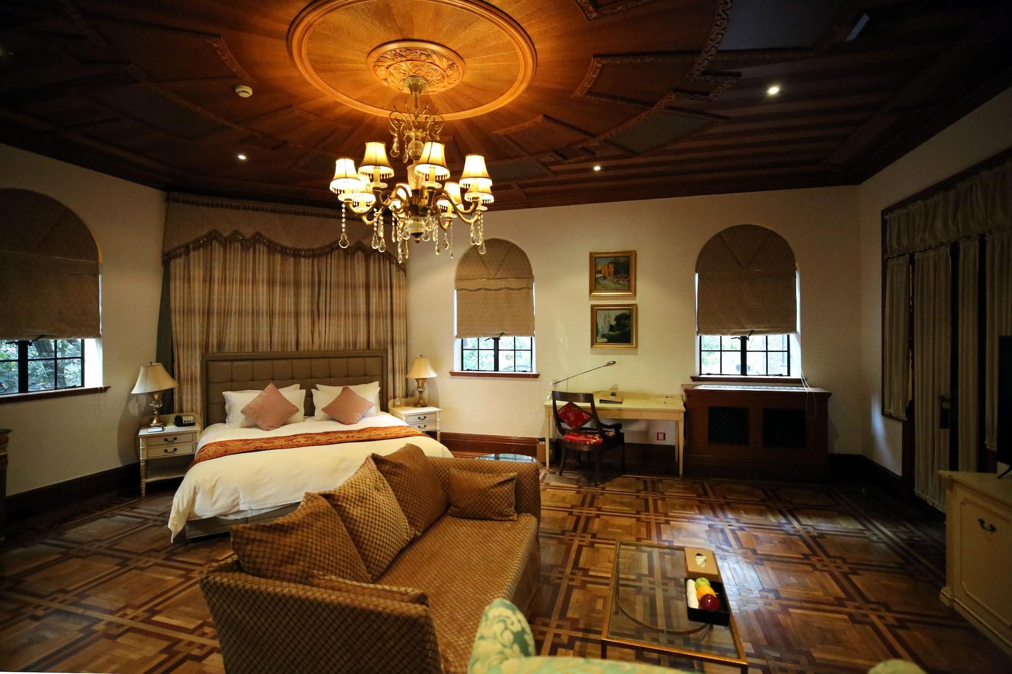 Hotel Moller - National Historic And Cultural Relics Protection Building 5*