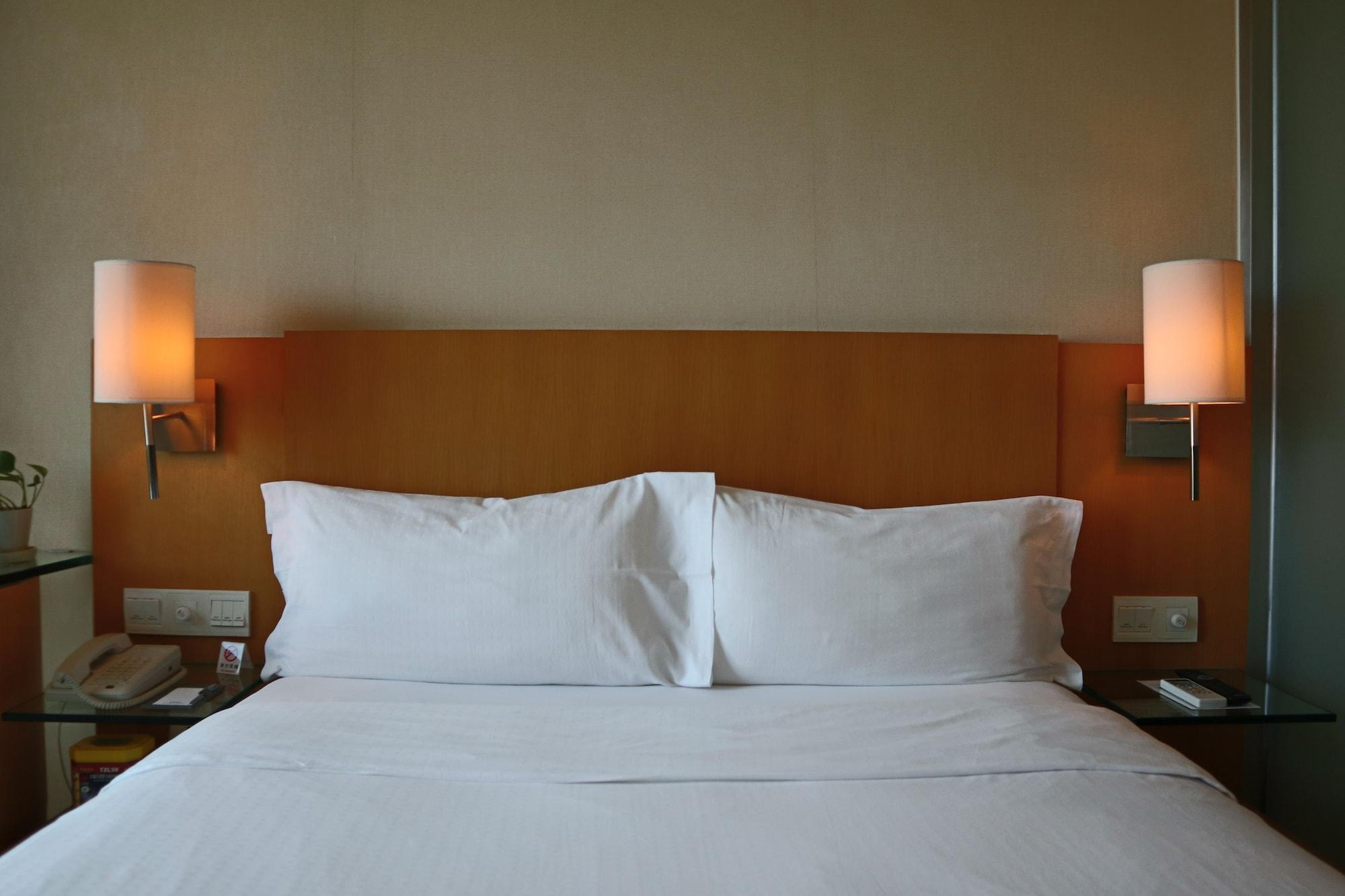 L'otel Hotel 4*
