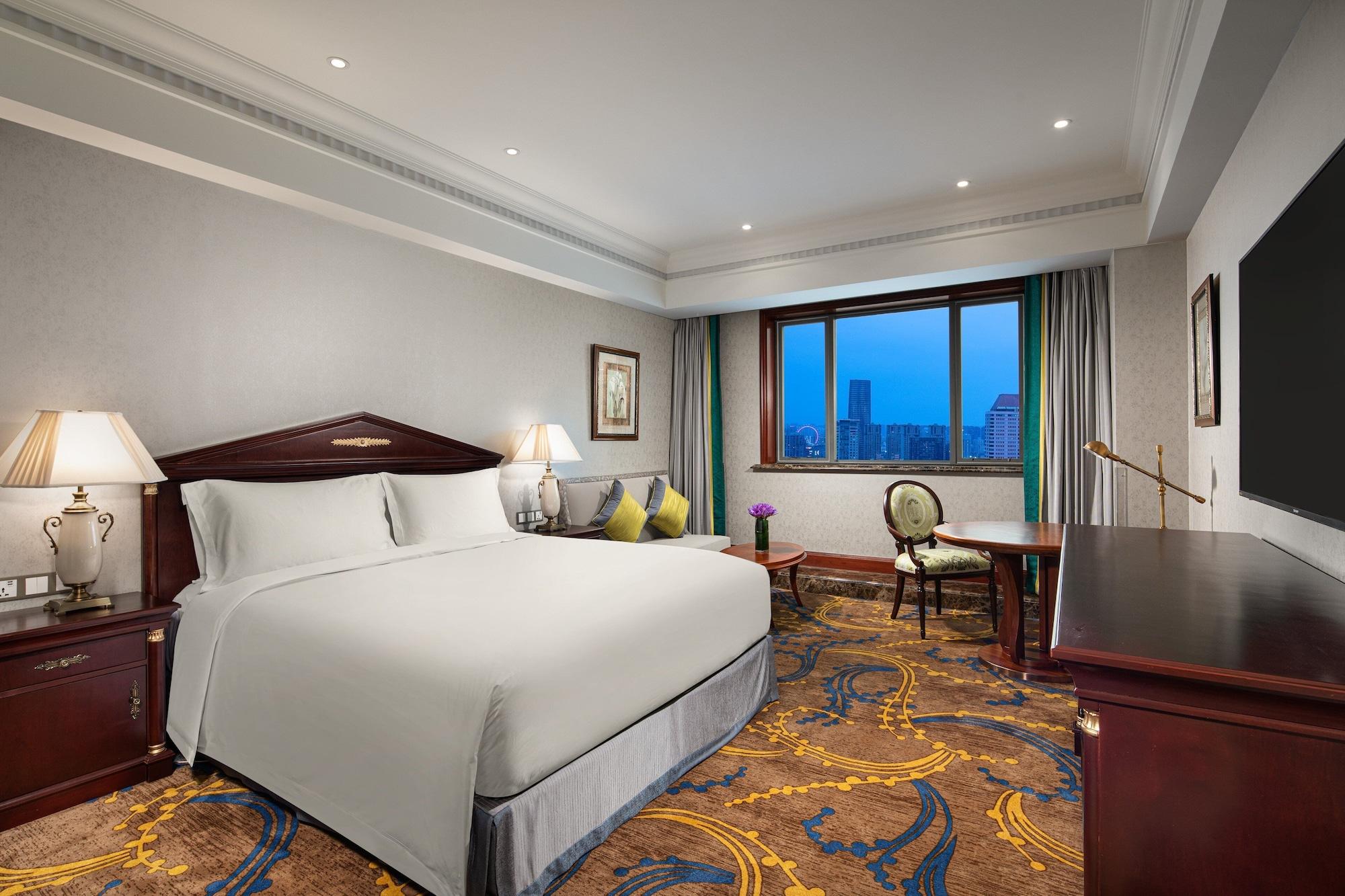 Majesty Plaza 5*